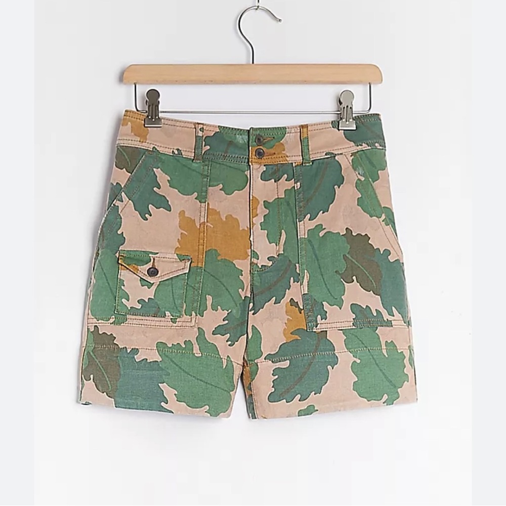 Anthropologie the wanderer utility Camo short